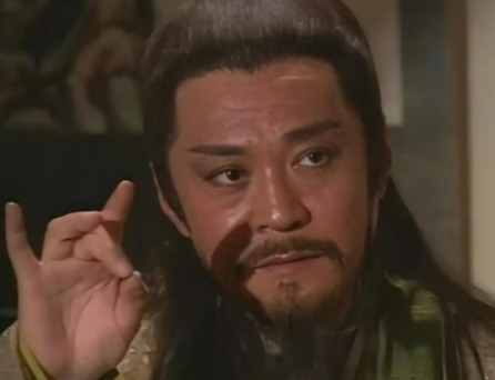 左冷禅与岳不群：权谋江湖中的武力与智谋对决