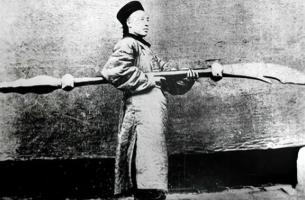 武举人：中国古代武科举制度中的功名与人才选拔