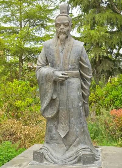 伊尹流放国君：一场跨越千年的权力与道德博弈