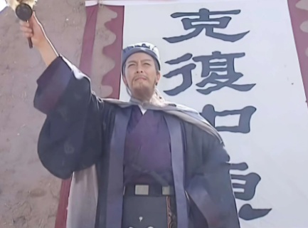 跨越时空的智者镜像：竹中半兵卫与诸葛亮的传奇共鸣