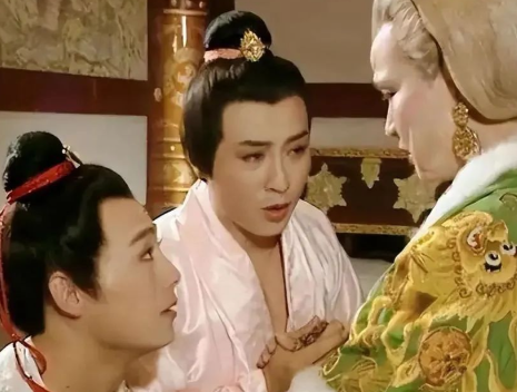 暮年权谋与人性交织：武则天高龄豢养男宠的深层逻辑