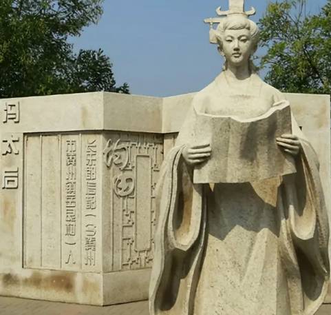 冯太后：北魏改革的中流砥柱与孝文帝汉化的引路人