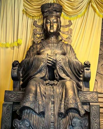 千年绝响：武则天之后中国再无女皇的深层密码