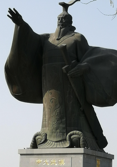 汉武帝后宫的皇后群像：权力漩涡中的命运沉浮