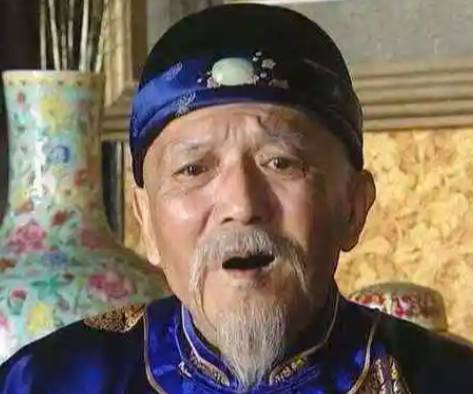 权臣博弈中的生存智慧：索尼善终背后的政治密码