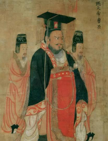 汉献帝未投刘备：权力博弈下的必然选择