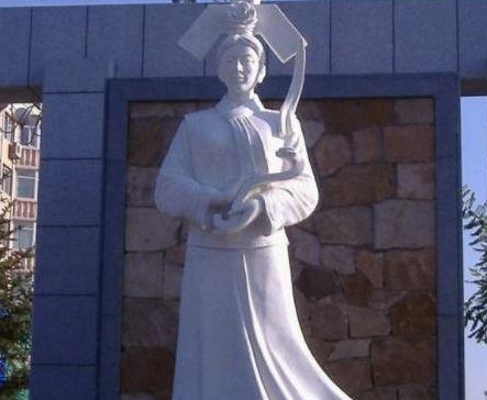 乾隆“白月光”的唯一血脉：固伦和敬公主的六十年帝王家宠爱