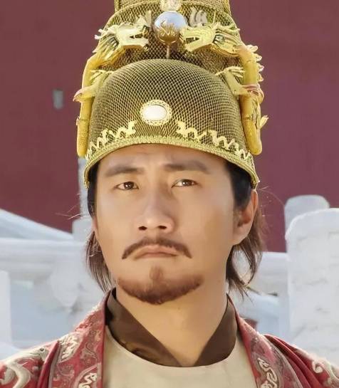 帝王心术的镜像：朱元璋与康熙的储君信任差异解析