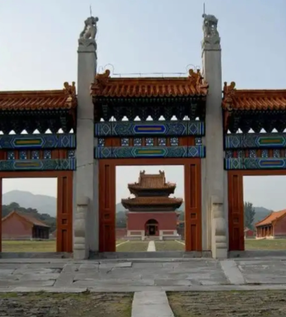 康熙六祭明孝陵：一场跨越两百年的政治智慧与文化博弈