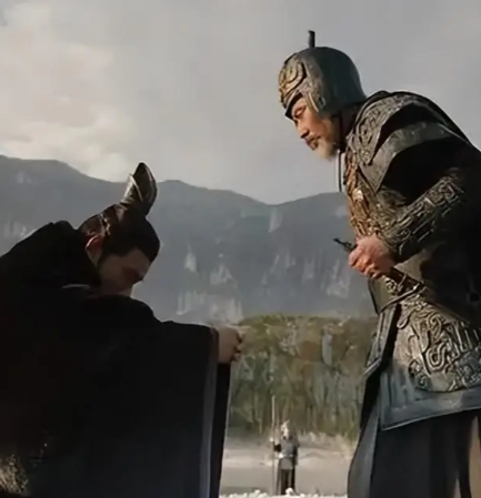 锋芒与隐忍：杨修之死与司马懿的生存密码