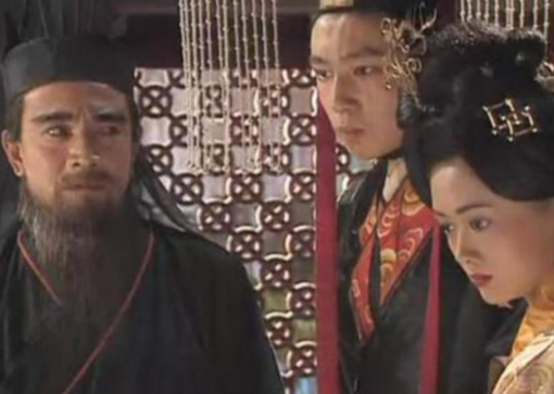 曹操嫁女汉献帝：权力棋局中的血色联姻