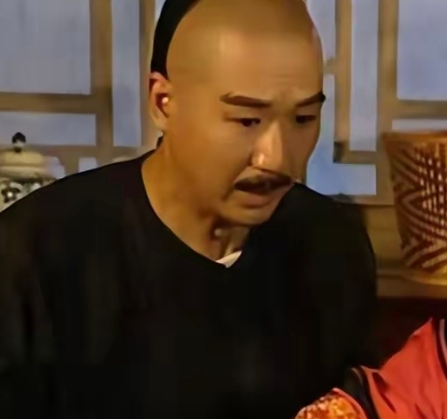 宫女逆袭：从卑微侍女到生下残疾皇子的康熙宠妃