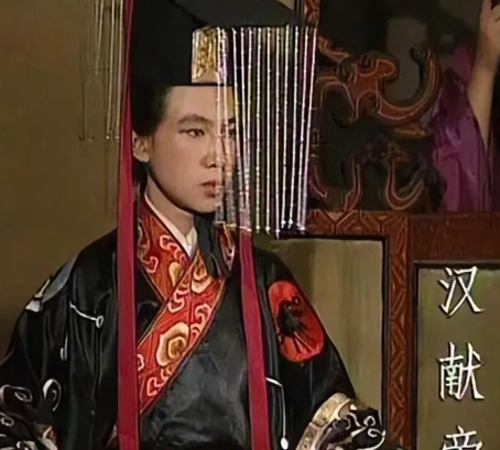 汉献帝：乱世傀儡的挣扎与东汉王朝的宿命