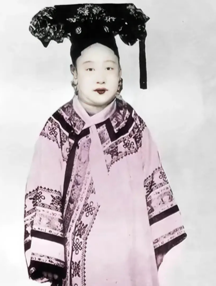 瑾妃晚年独霸后宫：翠玉白菜背后的权力密码