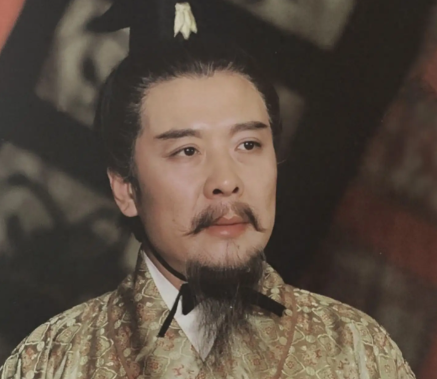 落魄贵族与忠勇悍将：刘备如何以人格魅力铸就君臣传奇