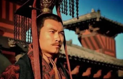 禅位背后的政治智慧：汉献帝未遭曹丕诛杀的深层动因