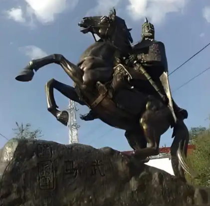 云台骁将马成：从县吏到东汉中兴柱石的传奇征程