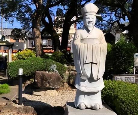 徐福：日本文化记忆中的神秘先驱与精神图腾