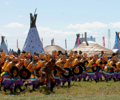 打破时空的草原盛宴：解码内蒙古那达慕的夏与冬