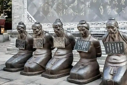 逆流而上的忠魂：秦桧曾孙秦钜的抗金传奇