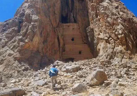 血渭一号大墓：昆仑山下的千年秘境