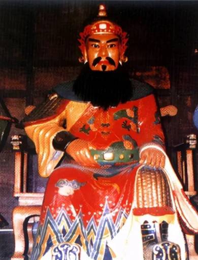 麦铁杖原姓考辨：从何氏到麦氏的传奇姓氏变迁