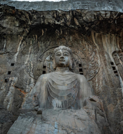 四大石窟之首：龙门石窟的艺术巅峰与历史地位