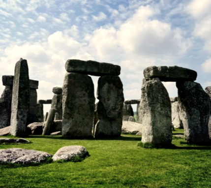 巨石阵：穿越千年的未解之谜