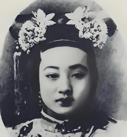 珍妃与瑾妃：嫡庶之辨与宫廷浮沉