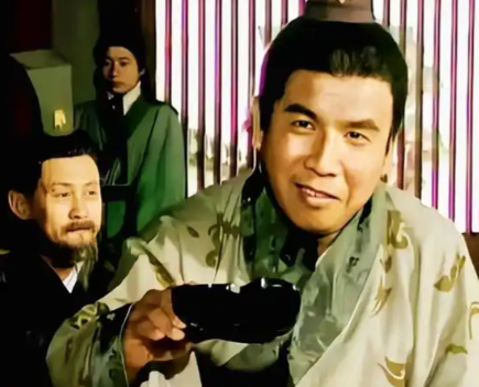 探秘“孙峻”：读音背后的文化密码