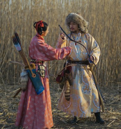 辽金服饰：同源异流的文化镜像