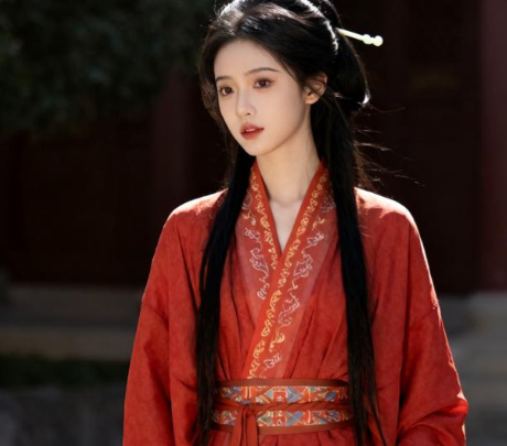 嬴阴嫚：秦始皇掌心的明珠，为何独得万千宠爱？