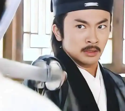 张翠山与朱长龄：恩义之谜背后的江湖算计