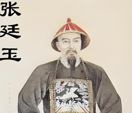 三朝元老的荣光与落寞：张廷玉谨守规矩的宦海沉浮