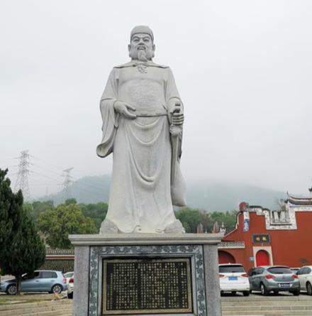 开闽圣王：王审知的文教深耕与海贸新章