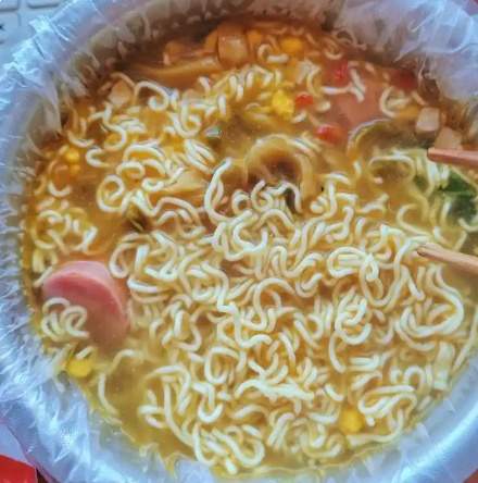 泡面时长的科学博弈：3分钟还是5分钟，到底怎么泡才对？
