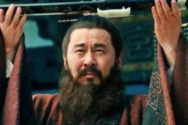 曹操为何至死都没有夺取汉室江山呢？