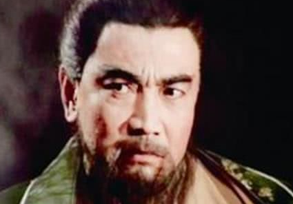 许攸是曹操的发小，为何曹操最后会杀了他呢？