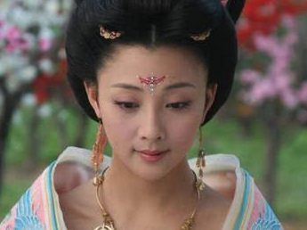 安禄山为什么要讨好杨贵妃？真正目的是什么？