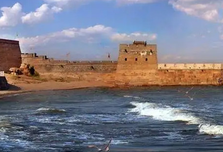 万里长城有多长？它的尽头是什么？