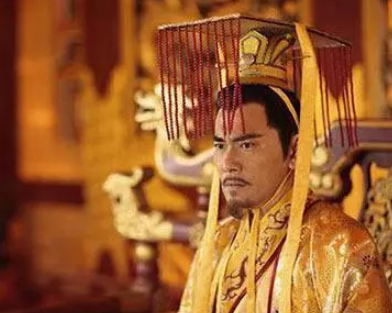 冯跋是什么身份？他是汉人还是鲜卑人？