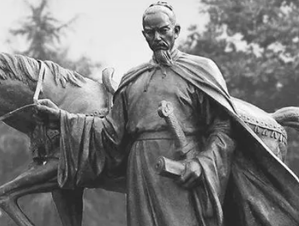  辛弃疾讽刺韩侂胄的原因是什么？二人之间有何故事？