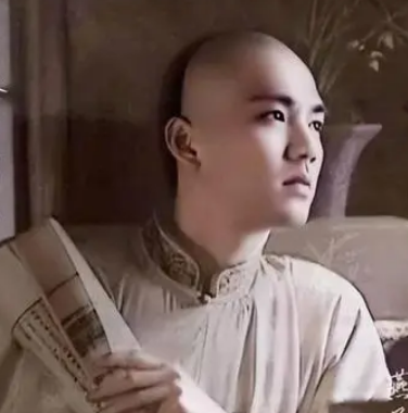  纳兰容若十首最美诗词是什么？是什么含义？