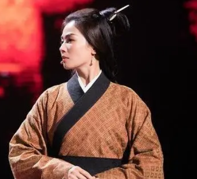  祖甲的生母是谁？是什么身份？