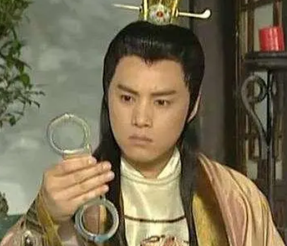  朱允炆只用李景隆的原因是什么？有什么考虑?