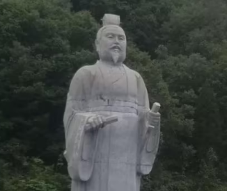 熊绎是楚什么王？他在位期间做了什么？