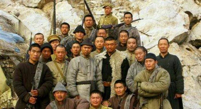 不容二虎：1947年前后安徽刘云启与艾怀山两大土匪头子的火并事件