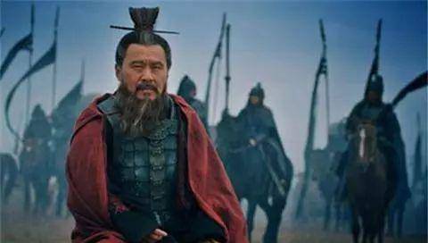 曹操为何无法请诸葛亮出山？原因并非他不想，而是他做不到
