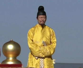日本天皇的权力有多大？他们能做什么？