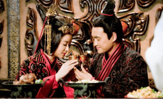 汉光武帝刘秀明明有两个皇后，却只爱阴丽华一人！